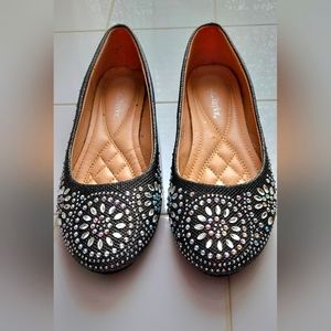 Elegant Black Embellished Flats